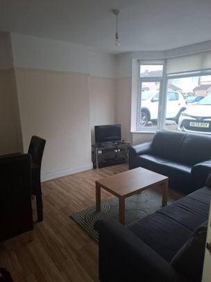 Room in a Shared House, Radley Rd, BS16 - Photo 1