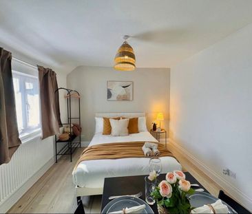 Studio Flat, Georgian Court, HA9 - Photo 5