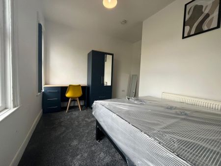 Fitzwarren Street, Salford - Photo 5