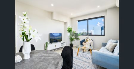 Spacious, elegant and functional apartment in Prime Location - Photo 3