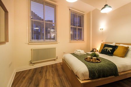 3 Bed Terraced House, Commerce Square, NG1 - Photo 4