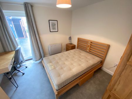 4 Bed Student Accommodation - Photo 5