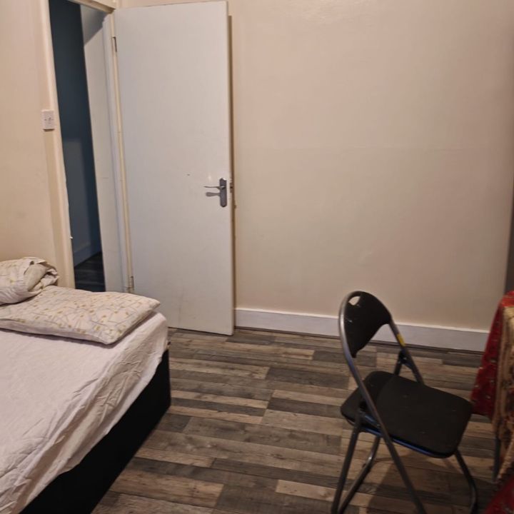 Room in a Shared House, Chadwick Road, SE15 - Photo 1