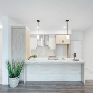 PLUSIEURS 4 1/2 - PLAFONDS 9 PIEDS - ASCENSEUR - DIPOSNIBLES IMMÉDIATEMENT OU JUILLET - Photo 2