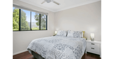 Spacious One-Bedroom - Photo 2