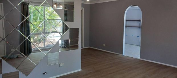 4 Bedroom ensuite bathroom garage - Photo 1