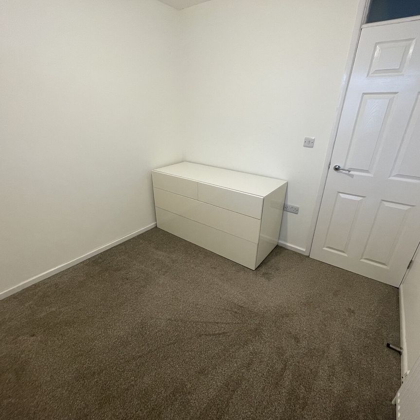 1 Stanford Road, S18 - Photo 1