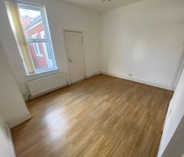 2 bed terraced house to rent in Fowler Gardens, Gateshead, NE11 - Photo 2