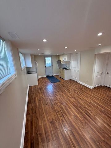 For Lease - 10 Fallingdale Crescent, Toronto, Ontario - Photo 5