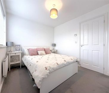 2 bedroom semi-detached house to rent - Photo 6