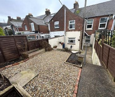 2 bedroom terraced house to rent - Photo 3