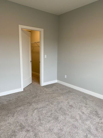 THE HUB – 1BD / 1BA - Photo 5