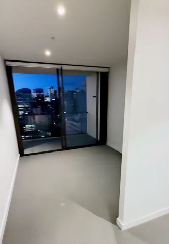 2 bed 2 baths - Photo 5