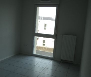 Location Appartement 2 pièces 42m² - Photo 3