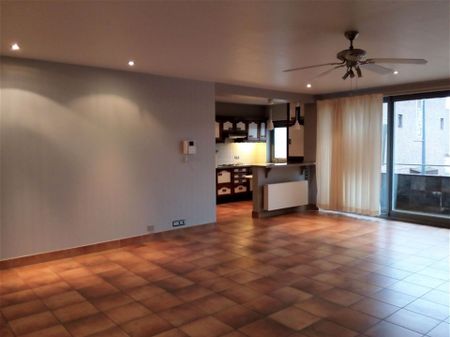 Appartement op eerste verdieping in centrum van Lummen! - Photo 2