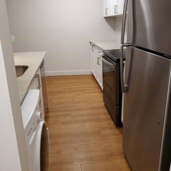 Availability 24 Hours, 1/bd, In Burnaby - Photo 1