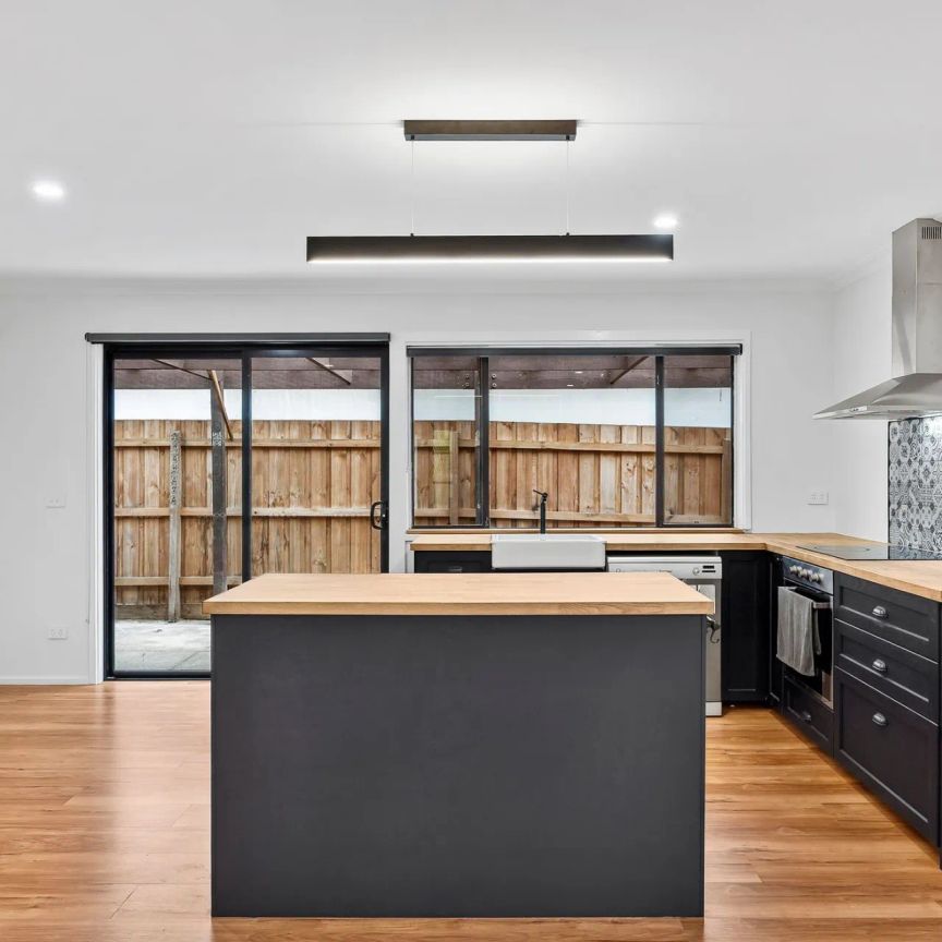 47 Wattle Tree Road, Hurstbridge. - Photo 1