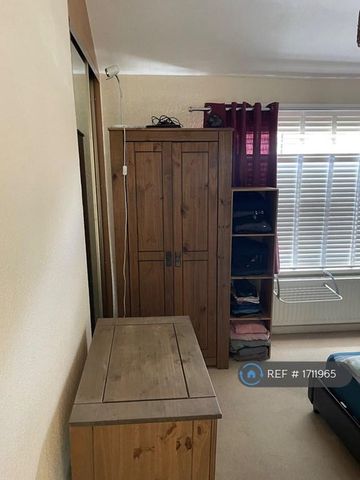 2 bedroom semi-detached house to rent - Photo 3