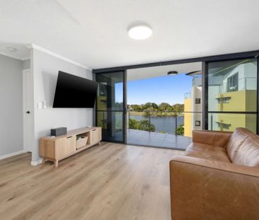 North East Facing Waterfront Apartment&excl;&excl; - Photo 1