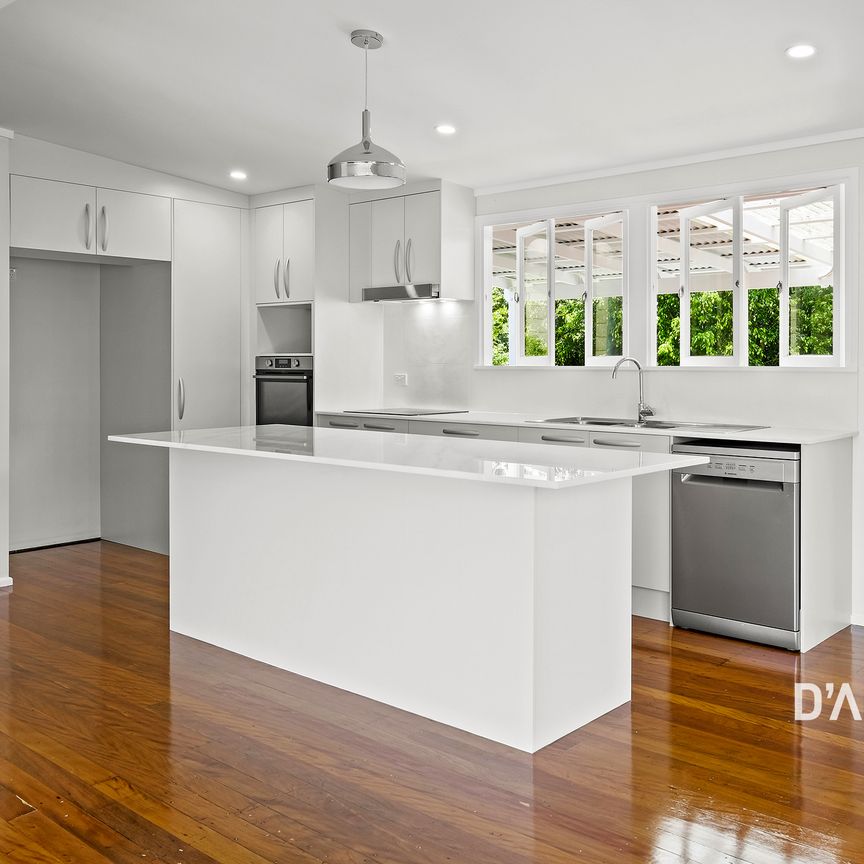 73 GLENBRAE ST - Photo 1