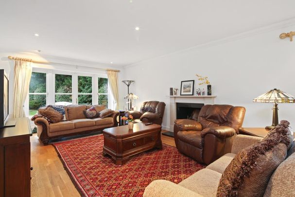 5 bedroom detached house to rent - Photo 1