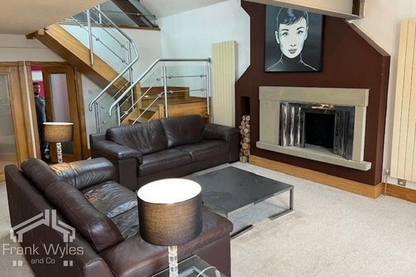 3 bedroom flat to rent - Photo 1