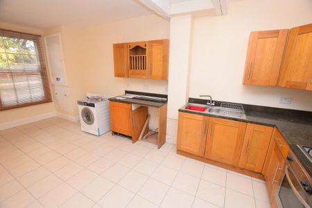 2 bedroom townhouse to rent - Photo 5