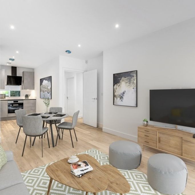 Flat to rent - Sherman Road, Bromley, BR1 - Photo 1