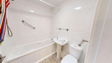 Redstock Close, Westhoughton, BL5 - Photo 4