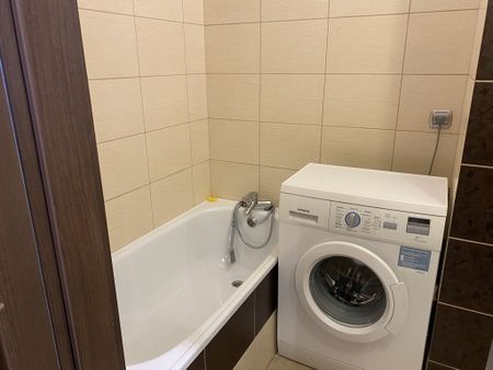 Przytulna kawalerka na wynajem - ul. 26 Kwietnia - Zdjęcie 5