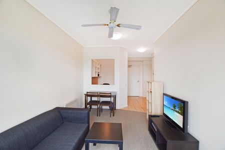 5608/570 Lygon Street, Carlton VIC 3053 - Photo 3