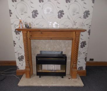 2 bedroom terraced house to rent - Photo 3