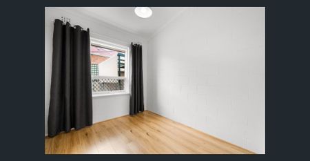 Low-Maintenance Living in a Prime Campbelltown Location - Photo 3