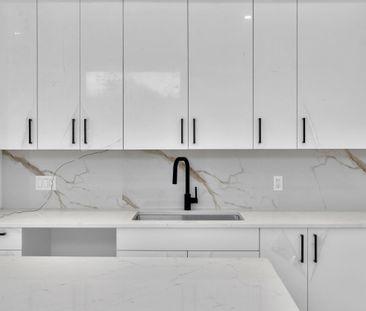 For Lease - 472 MUTUAL Street, Overbrook - Castleheights and Area, ... - Photo 2