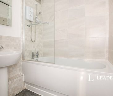 2 bedroom apartment to rent The Chantry, 18 Madeira Road, Bournemou... - Photo 1