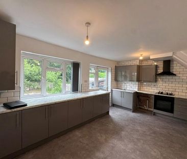 3 bedroom property to rent - Photo 3