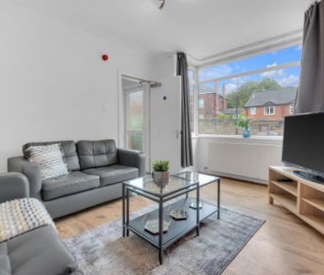 90 CHAPEL LANE Leeds - LS6 3BW - Photo 1