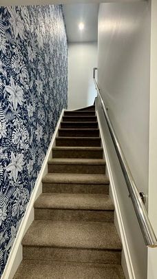 Modern, Comfortable home Te Atatu South. - Photo 1