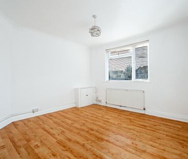 2 bedroom maisonette to rent - Photo 4