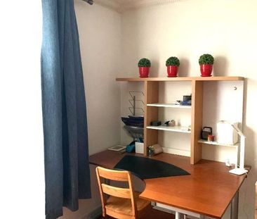 SUPERBE HAUT DUPLEX TT MEUBLÉ/INCLUS-6MN M°D'IBERVILLE-HEC-UDEM-POLY - Photo 2