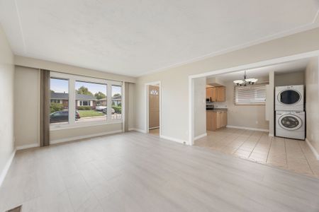 For Lease - 60 Champlain Avenue, Hamilton, Ontario - Photo 4