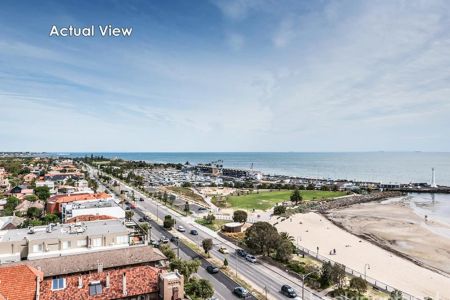 Super-sized, light-filled one-bedder with uninterrupted bay views - Photo 2