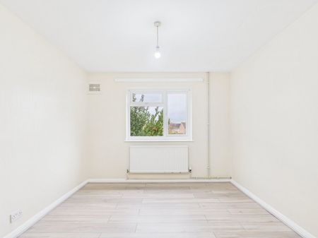 Sunbury Road, Feltham,TW13 - Photo 2