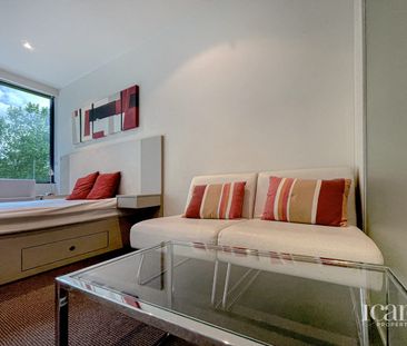 Simple Practical Living in a CBD Studio Apartment - Photo 4