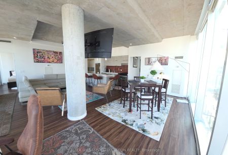 552 Wellington Street #1305 - Photo 4