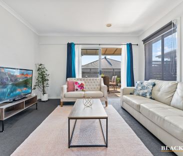 7 Daniel Street, Googong NSW 2620 - House For Rent | Domain - Photo 5