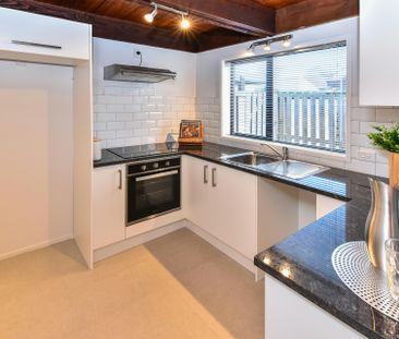 Stand-alone 3 Bedroom Townhouse - Photo 3