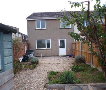 3 bedroom terraced house to rent - Photo 4