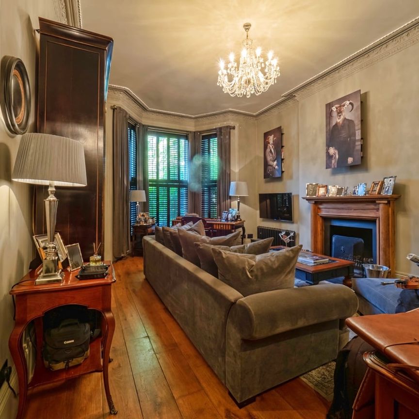 2 Bed Flat, Elsham Road, W14 - Photo 1