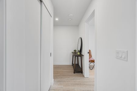 For Lease - 1240 Cummings Avenue Unit# 207, Cyrville - Carson Grove - Pineview, Ontario - Photo 2